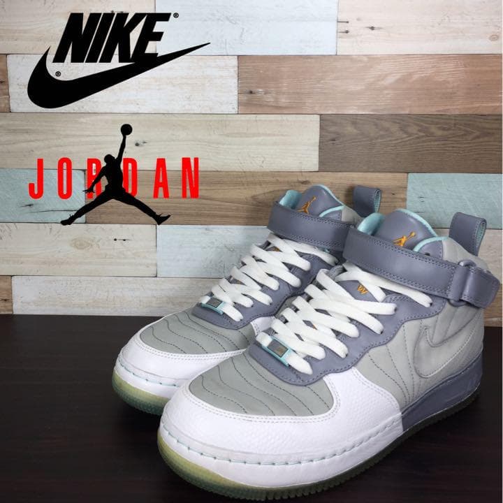 ＼7月限定エントリーでP10倍／【中古】NIKE AIR JORDAN 12 &times; AF1 FUSION ナイキ エア ジョーダン12 &times; エアフォース 1フュージョンFUSION 27.5cm U08103 318546-071｜コモノット