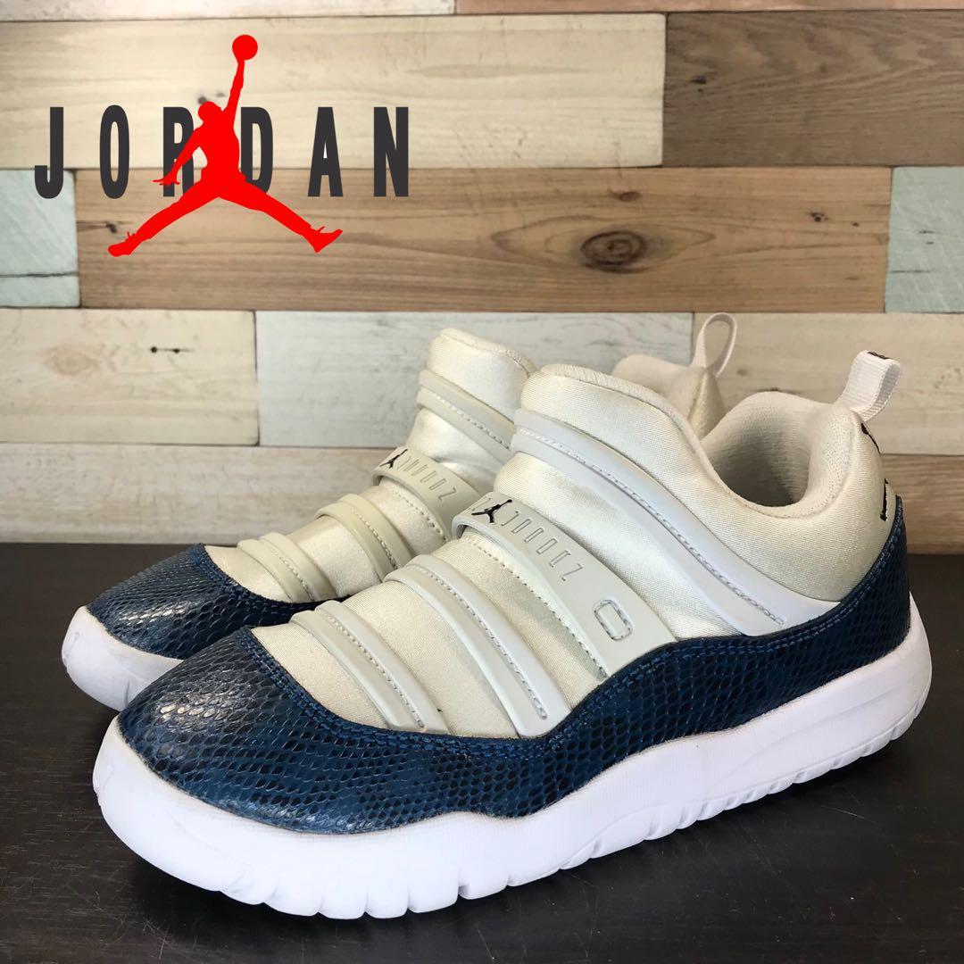 ＼6月制限事項エントリーでP10倍／【中古】美品 NIKE JORDAN 11 RETRO ナイキ ジョーダン 11 レトロ リトル フレックス なおなお書き 白いこと 黒いこと 白 黒 20糎 U08440 BQ7101-102