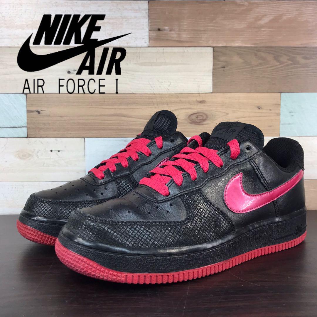 【中古】NIKE AIR FORCE 1 '07 ナイキ ウィメンズ エア フォース 1 07 ブラック ヴィヴィッドピンク 23.5cm U10810 315115-016