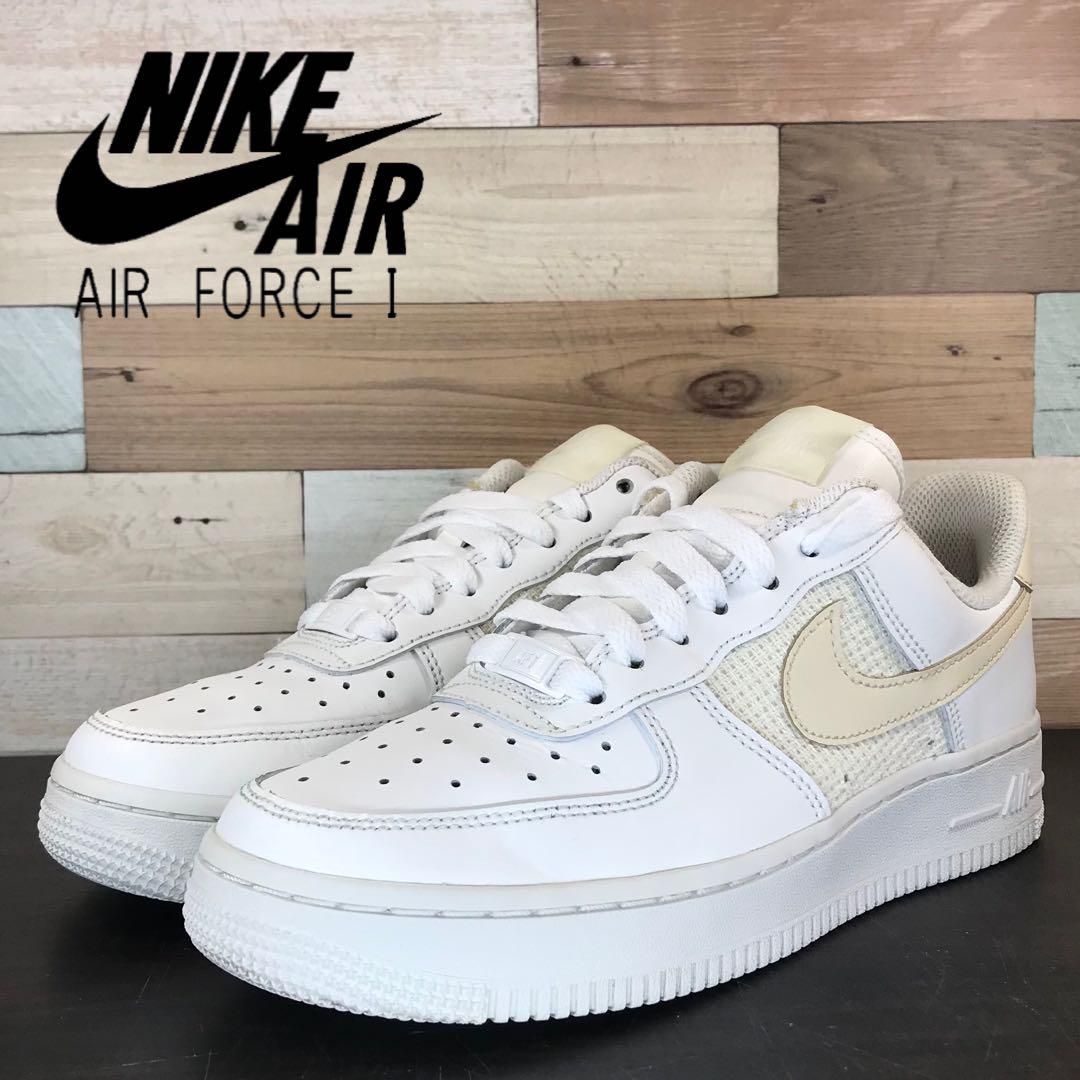 【中古】NIKE AIR FORCE 1 07 ナイキ ウィメンズ エア フォース 1 07 ホワイト 白 ベージュ 23cm U11877 DJ9945-100