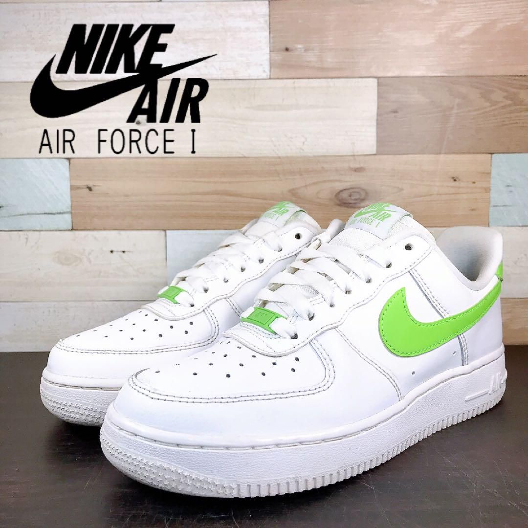 ＼6月押さえるエントリーでP10倍／【中古】NIKE AIR FORCE 1 07 ナイキ ウィメンズ エア湖 フォース 1 07  白いこと 緑であること 23.5糎 U11883 DD8959-112