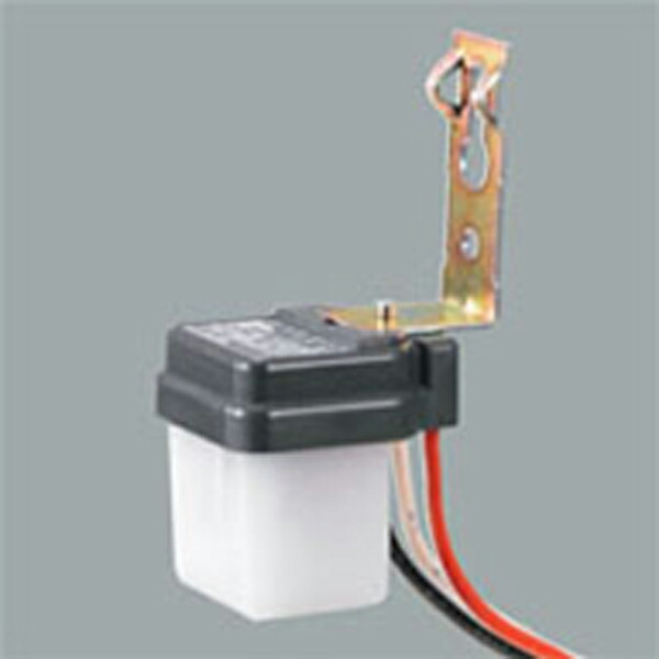 楽天市場】岩崎電気 アイ光電式自動点滅器 PBL1003 100V 3A バイメタル