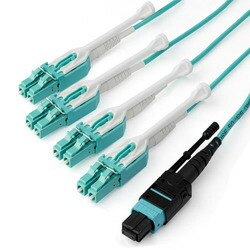 ＳｔａｒＴｅｃｈ．ｃｏｍ 光ファイバーケーブル/1m/OM3準拠/50/125/MTP/PC - 4x LC/PC(MPO8LCPL1M) 目安在庫\u003d△