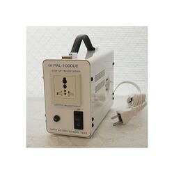 スワロー電機 受注生産のため納期約2週間アップトランス 100V→220・230V 1000W(PAL-1000UE) 取り寄せ商品|コンプモト 店