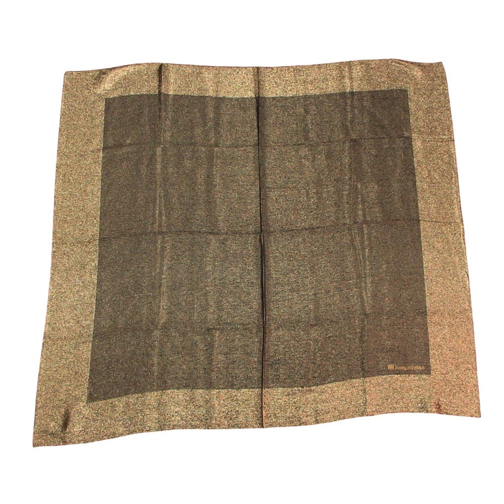 Vintage im product アイムプロダクト ISSEY MIYAKE イッセイミヤケ えり巻き 大判 袈裟 地絹混 メタリック 細長い切口 金箔調 ゴールド レディース 【中古】
