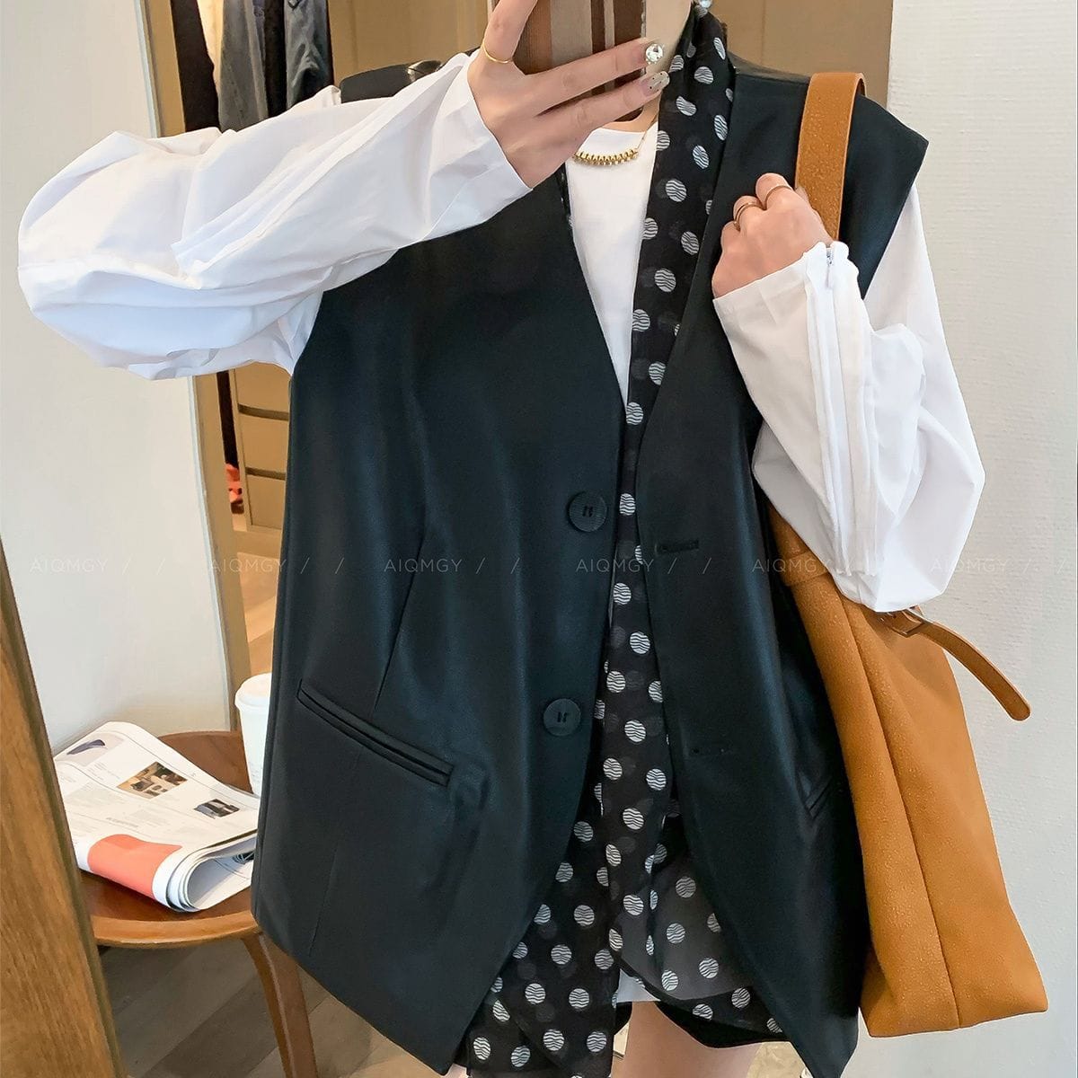 レザーベスト レディース PUレザー ジレ 秋 春 オーバーサイズ フェイクレザー チョッキ 前開き ノースリーブ ジャケット ゆったり 体型カバー カジュアル 通勤 高見え おしゃれ ブラック