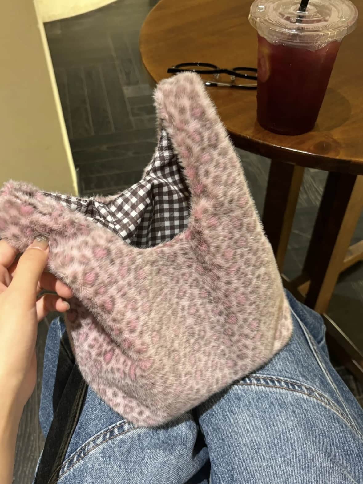 トートバッグ レディース ミニ ランチバッグ キャンバス クマ 刺繍 かわいい 裏地チェック柄 お弁当袋 帆布 手提げカバン 通学 通勤 プレゼント マチあり 軽量 丈夫 小物入れ 整理 普段使い 買