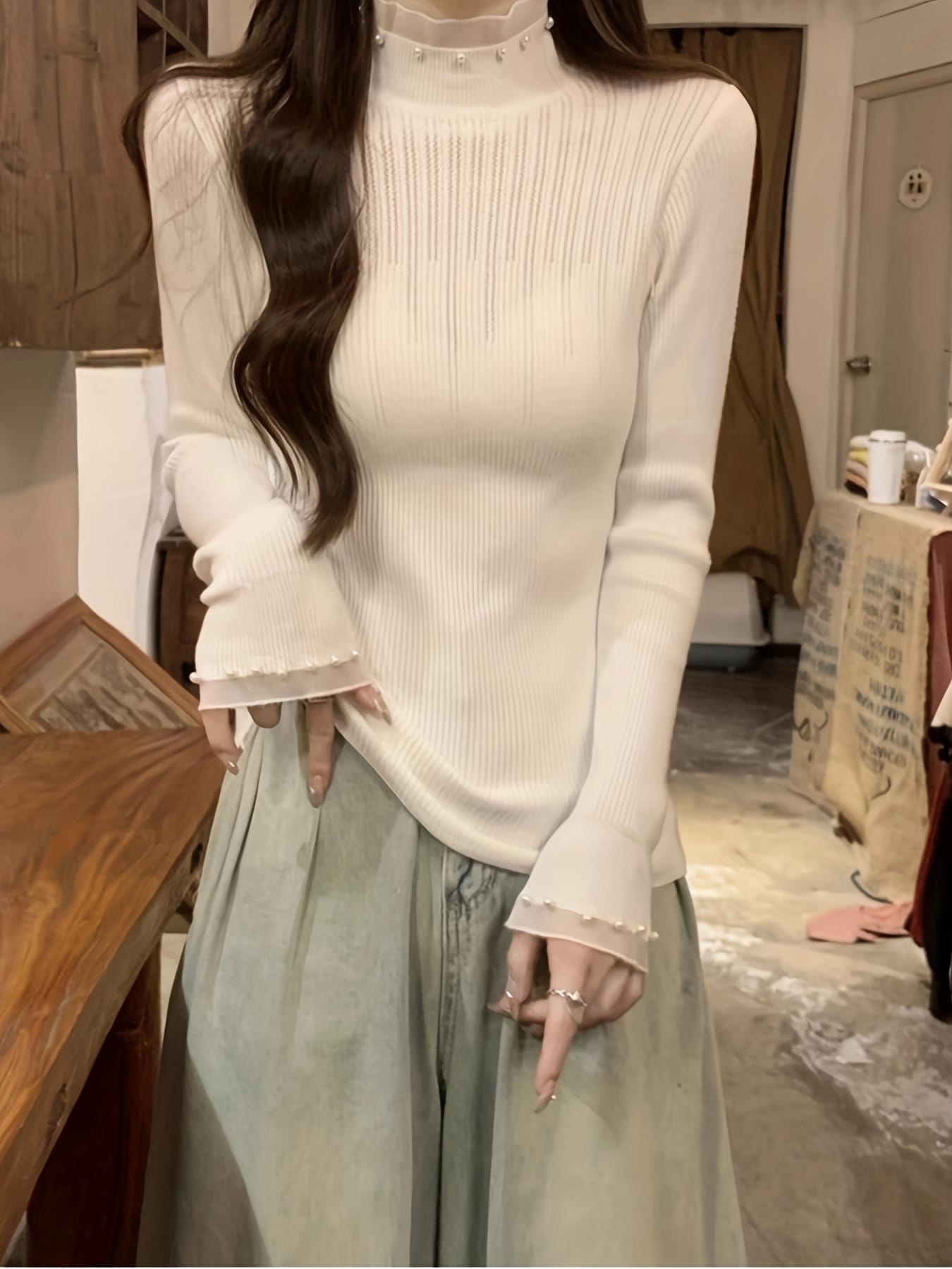 【袖?首パール】ニット セーター レディース ハイネック モックネック リブニット トップス シアー チュール ビジュー パール付き 長袖 ベルスリーブ フレアスリーブ タイト スリム フィット インナー 重ね着 伸縮性 ストレッチ きれいめ 大人可愛い フェミニン|Nartooston
