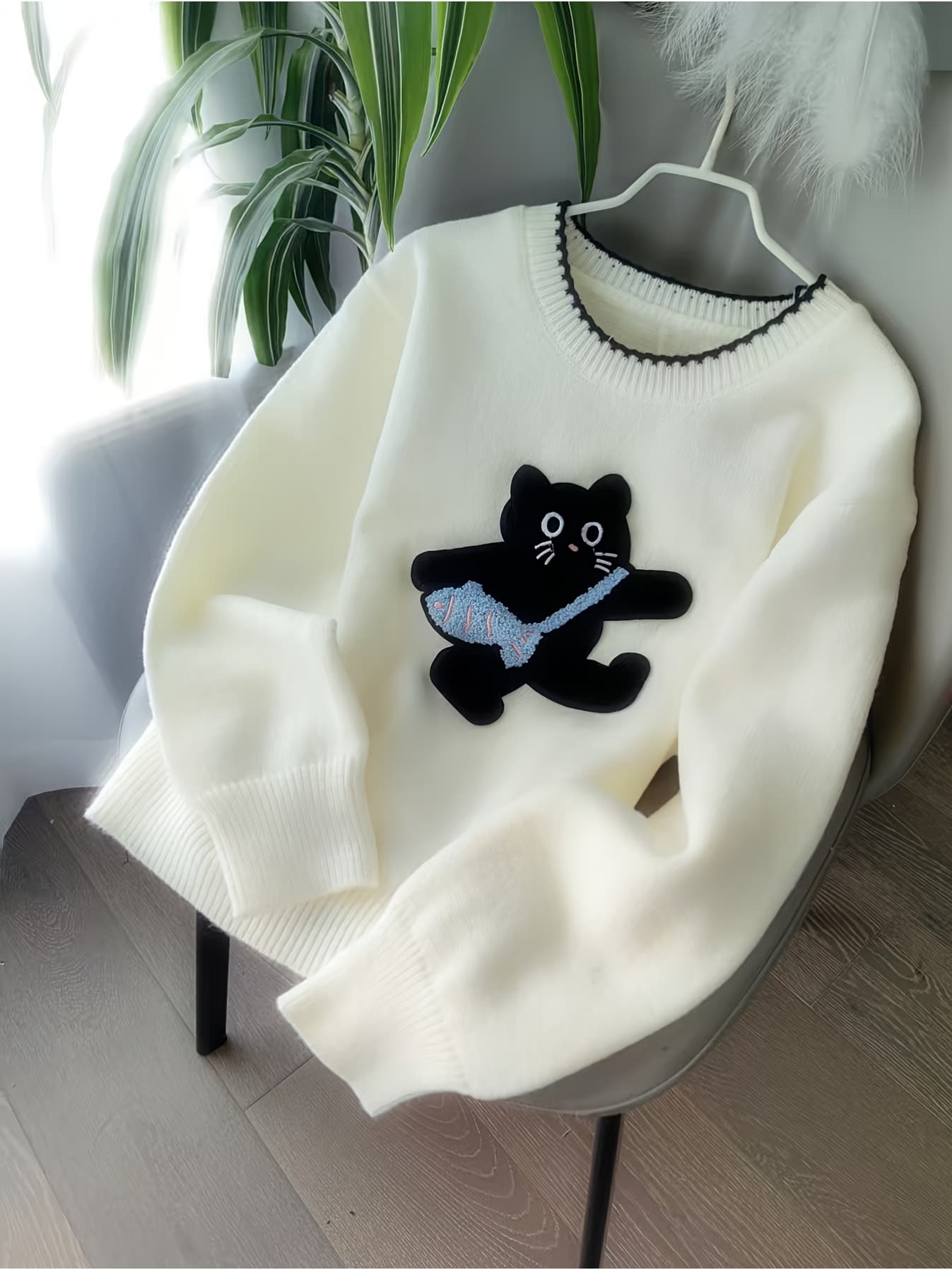 【大人可愛い猫柄】ニット セーター レディース トップス 長袖 猫 ねこ キャット クルーネック 丸首 配色 暖かい プルオーバー ゆるニット カジュアル 刺繍 ワッペン アニマル柄 韓国ファッション レトロ 柔らかい もちもち 体型カバー ゆったり 楽ちん 着痩せ｜Nartooston