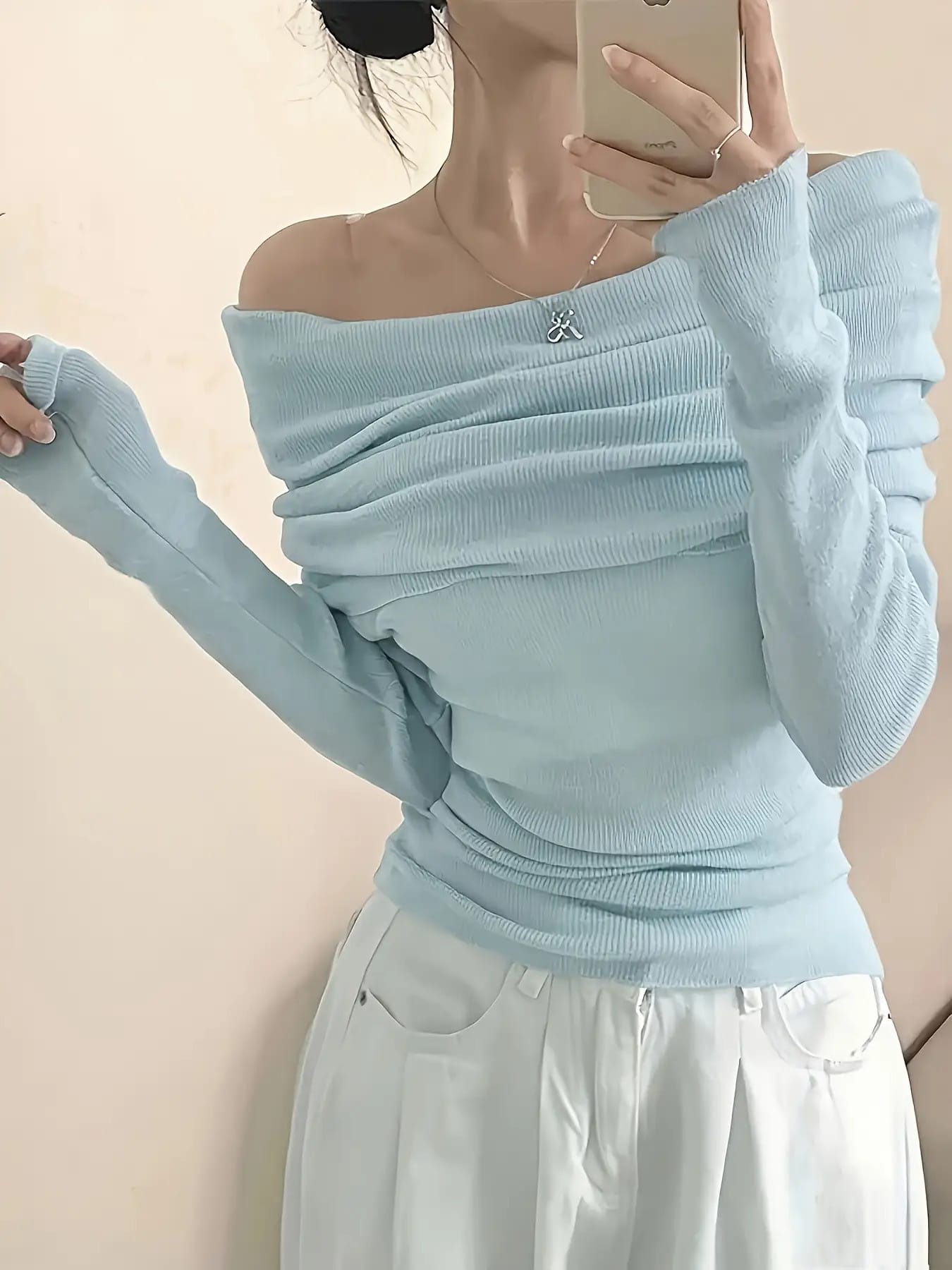 【デコルテ美人】オフショルダー ニット レディース 肩出し セーター トップス 長袖 リブニット シャーリング ドレープ タイト スリム 伸縮性 ストレッチ 着痩せ 細見え 華奢見え 無地 セクシー 大人可愛い フェミニン きれいめ 韓国ファッション 20代 30代 40代｜Nartooston 12,415円