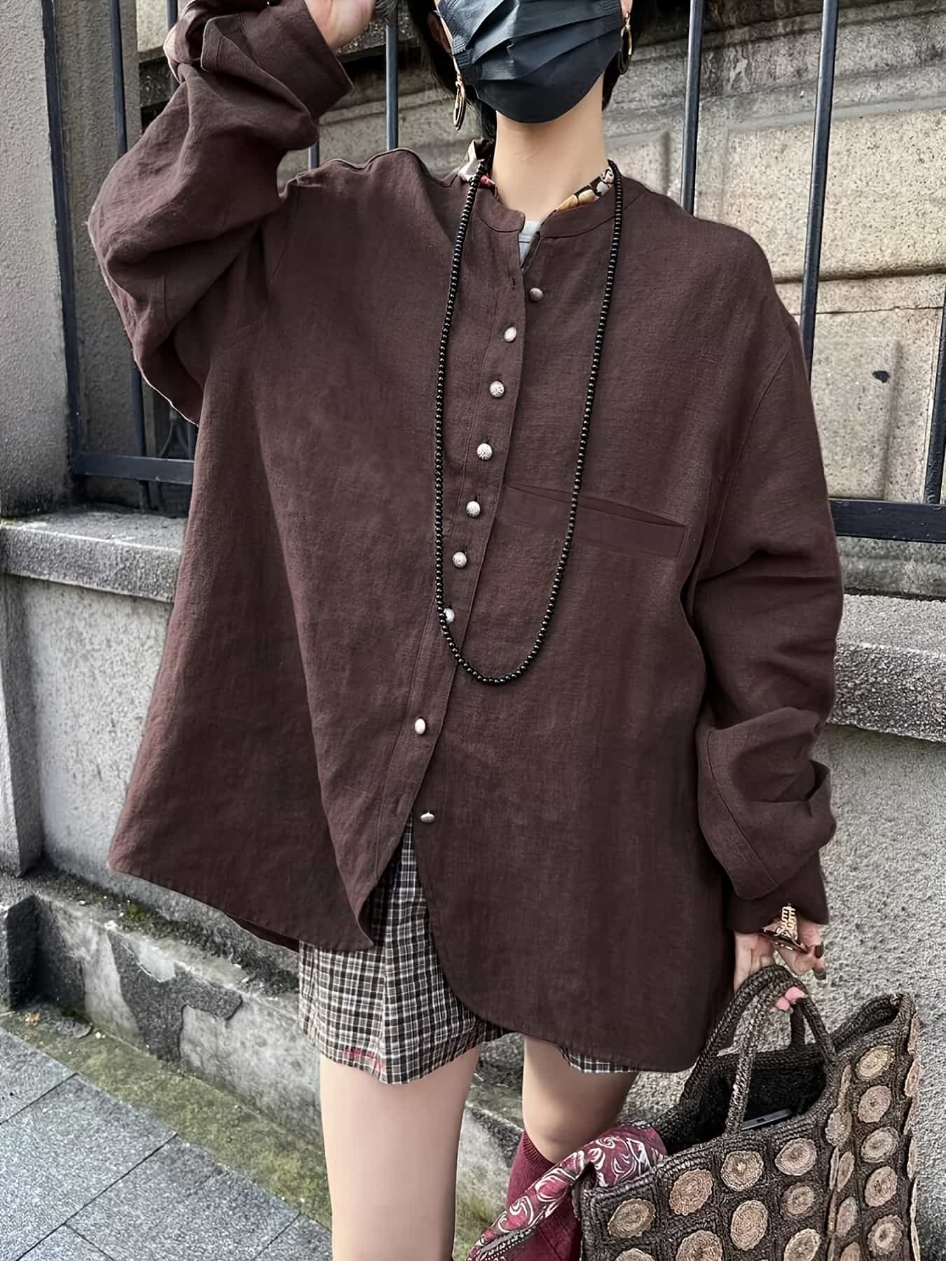 【レトロモダン】シャツ レディース ブラウス カーディガン 羽織り バンドカラー スタンドカラー シルバーボタン 前開き トップス 長袖 チュニック 無地 立ち襟 ドロップショルダー ビッグシルエット オーバーサイズ 体型カバー 着痩せ 細見え リネンタッチ 涼しい 春|Nartooston