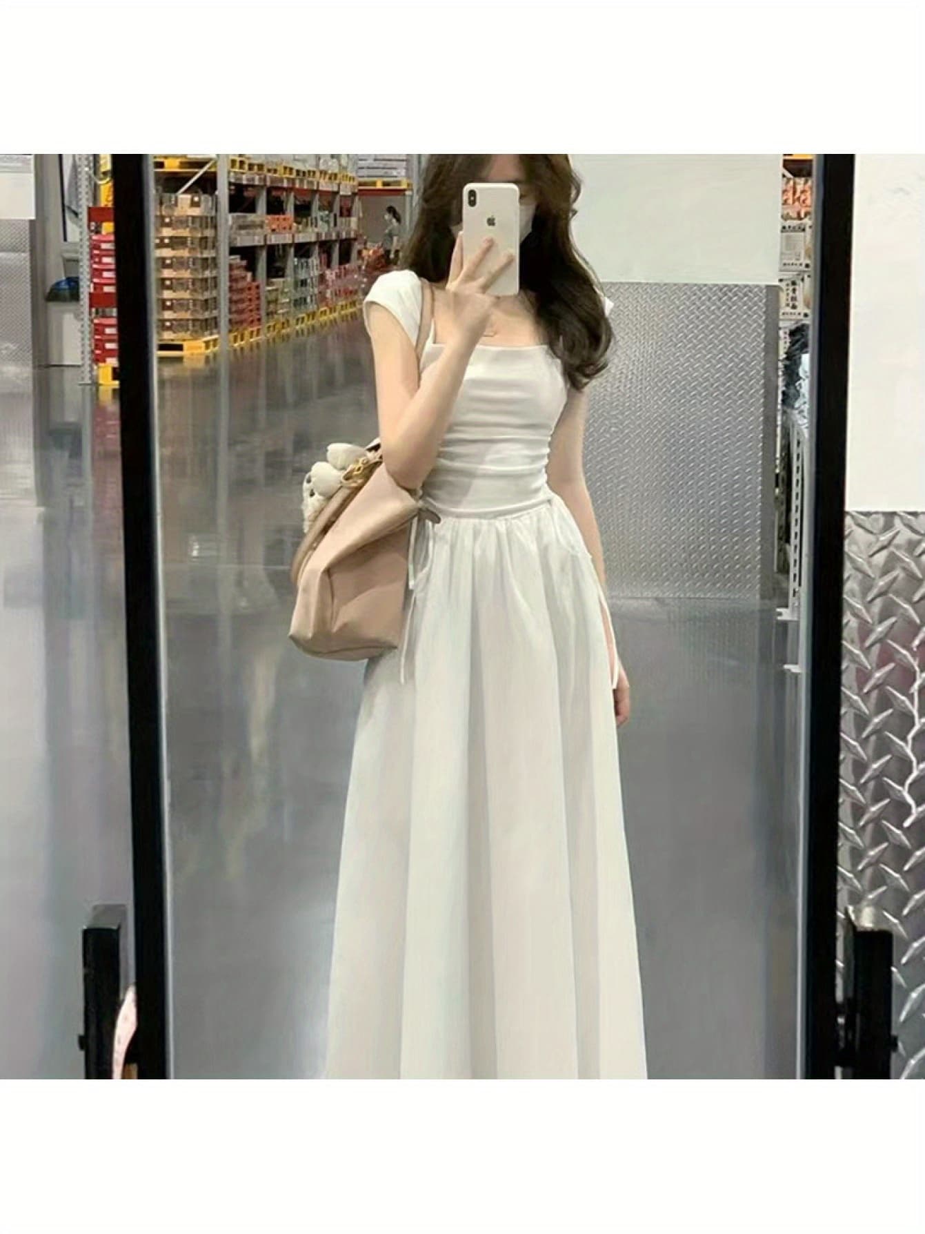 【大人可愛い】ワンピース ロングワンピース レディース スクエアネック フレンチスリーブ マキシワンピース ロング丈 裾広がり ウエストマーク ギャザー シャーリング 体型カバー 着痩せ 細見え 脚長効果 低身長 小柄 清楚 フェミニン デート 旅行 ホワイト 白 春 夏｜Nartooston