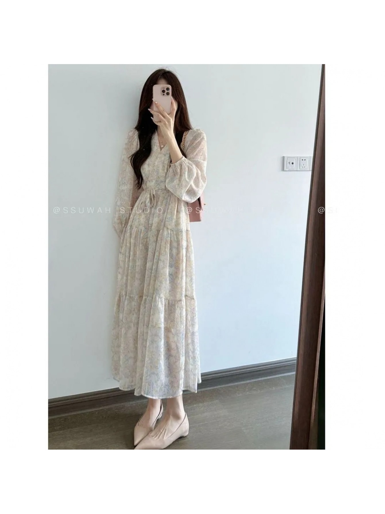 【体型カバー】ワンピース レディース 花柄 シフォン風 ロングワンピース 長袖 Vネック Aライン ワンピ ロング丈 マキシ丈 ティアード ウエストリボン 総柄 きれいめ 大人可愛い エレガント フェミニン 着痩せ 細見え お呼ばれ パーティー 結婚式 二次会 通勤 参観日｜Nartooston