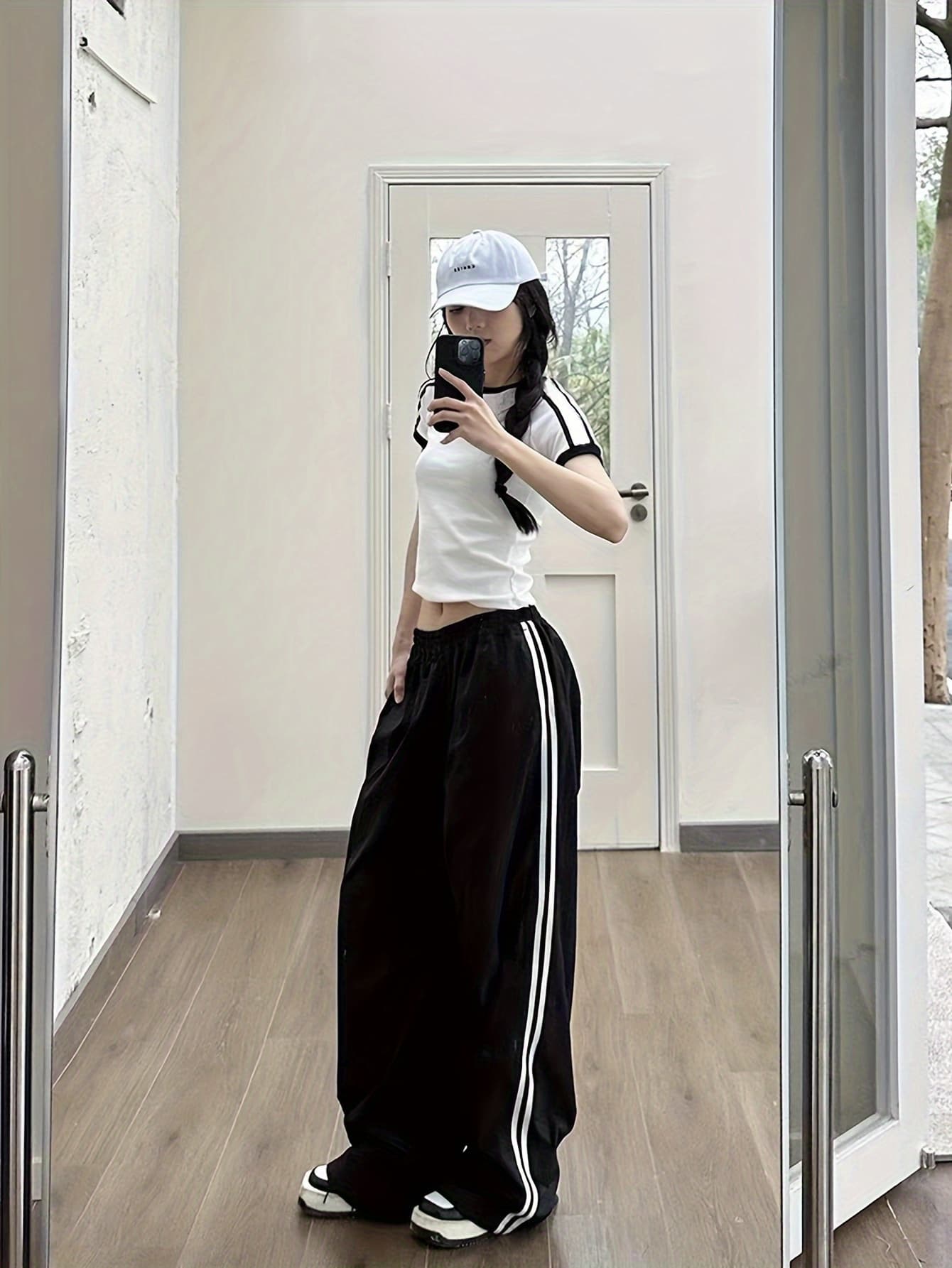 【サイドライン】ワイドパンツ レディース トラックパンツ ズボン ジャージ 下 ラインパンツ イージーパンツ ハイウエスト ウエストゴム 体型カバー ゆったり 着痩せ 脚長 細見え 動きやすい 楽ちん 洗える ストリート カジュアル スポーティー ダンス ルームウェア|Nartooston