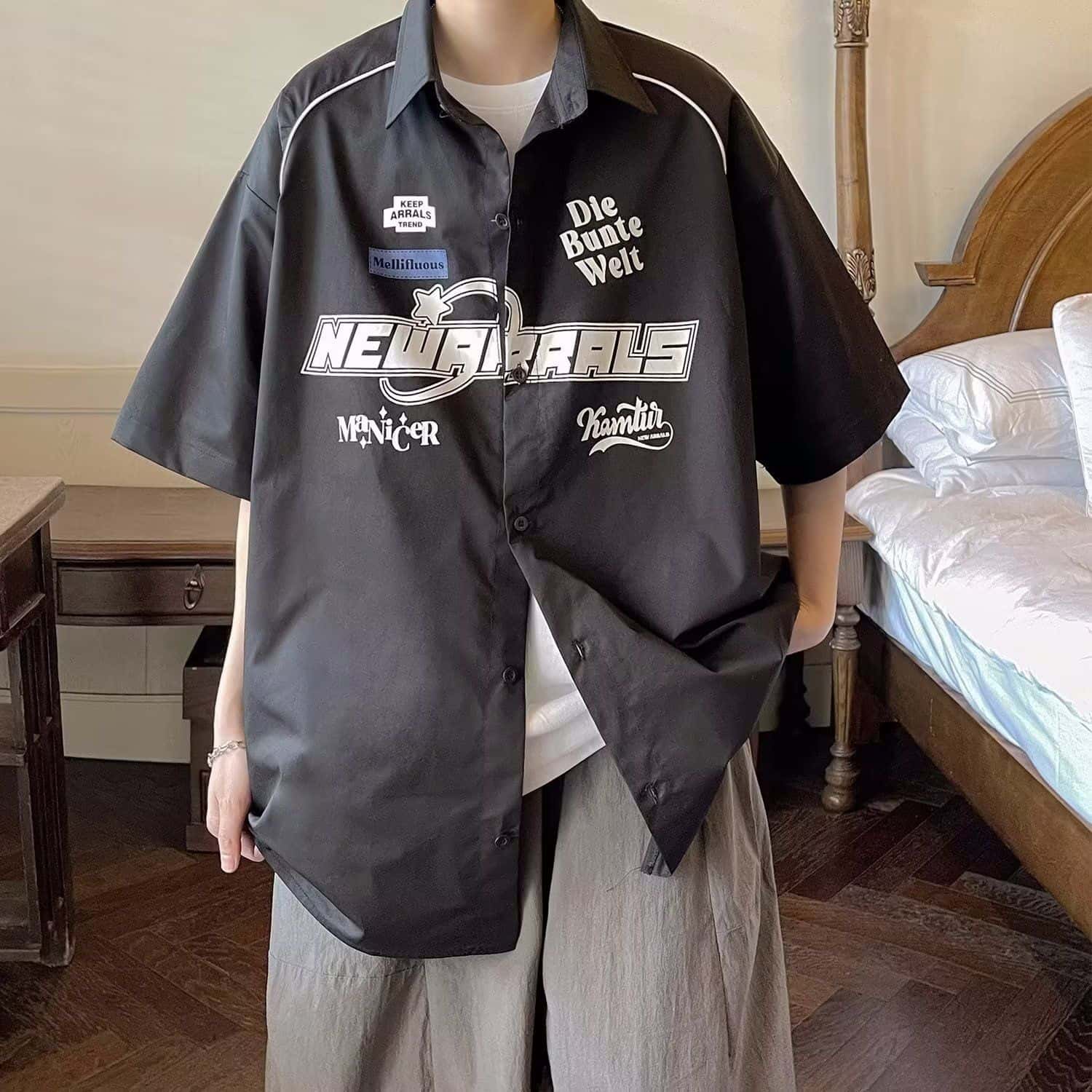 半袖シャツ メンズ 夏服 ストリート系 シャツ オーバーサイズ カジュアル 英字プリント トップス ビッグシルエット おしゃれ かっこいい 襟付き ドロップショルダー ヒップホップ 涼しい 春夏 羽織