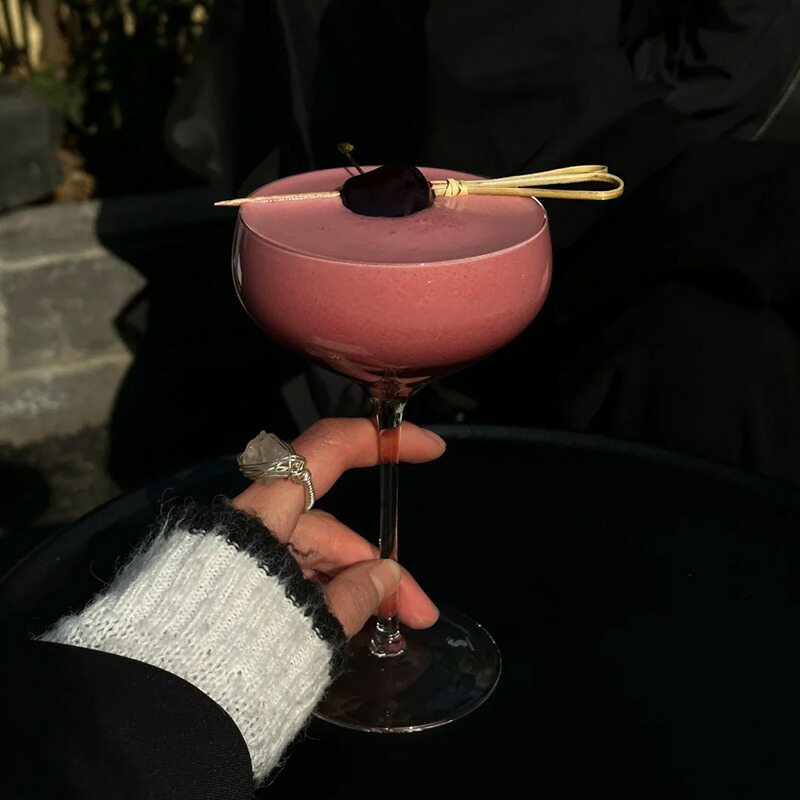 カクテルグラス クープグラス シャンパングラス デザートカップ 足つき 高脚 ガラスコップ おしゃれ 容量250ml 家庭用 バー 業務用 贈り物 パーティー 女子会