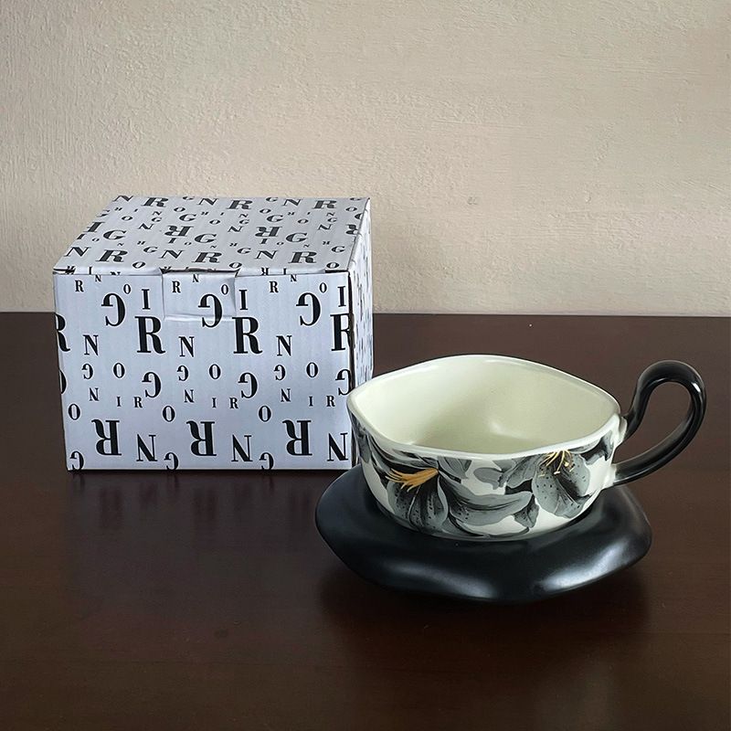 コーヒーカップ ギフト カップ&ソーサー アンティーク 陶器 欧州風 レトロ アーティスティック 可愛い インスタ映え 洋食器 オフィス ティータイム 花柄 果物柄 ヨーロッパ 北欧 珈琲 紅茶 マグ