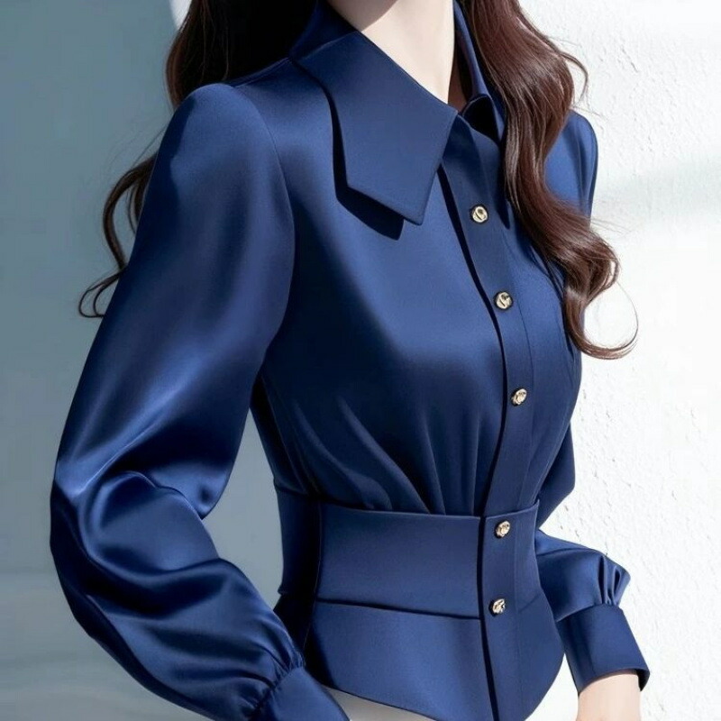 ブラウス レディース 長袖 通勤 オフィス 事務服 フォーマル ビジネス サテン 光沢 とろみ素材 ウエストマーク ハイウエスト エレガント きれいめ 上品 襟付き シャツ トップス 春 夏 秋 冬