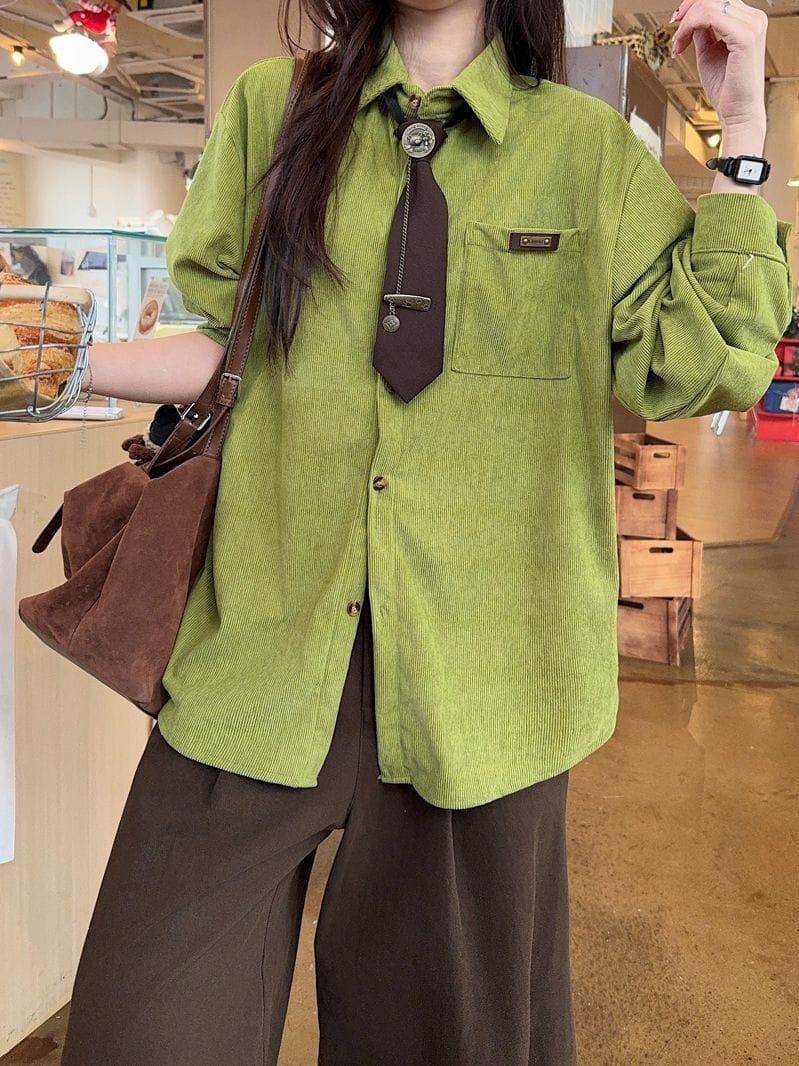 コーデュロイシャツ レディース 長袖 オーバーサイズ ゆったり ブラウス レトロ アメカジ 襟付き トップス カジュアル ビッグシルエット 無地 暖かい 秋 冬 春 抹茶グリーン
