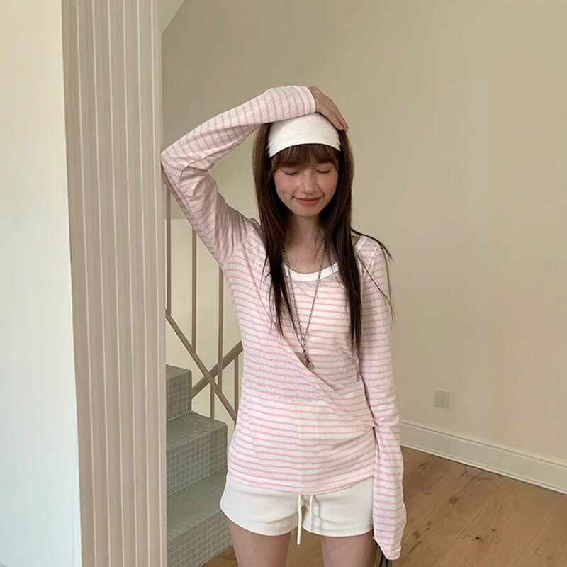 ボーダー Tシャツ レディース Vネック スリム カットソー 長袖 レトロ フレンチ スタイル トップス 着痩せ ガーリー カジュアル インナー 春 秋 重ね着 きれいめ 通学 デート