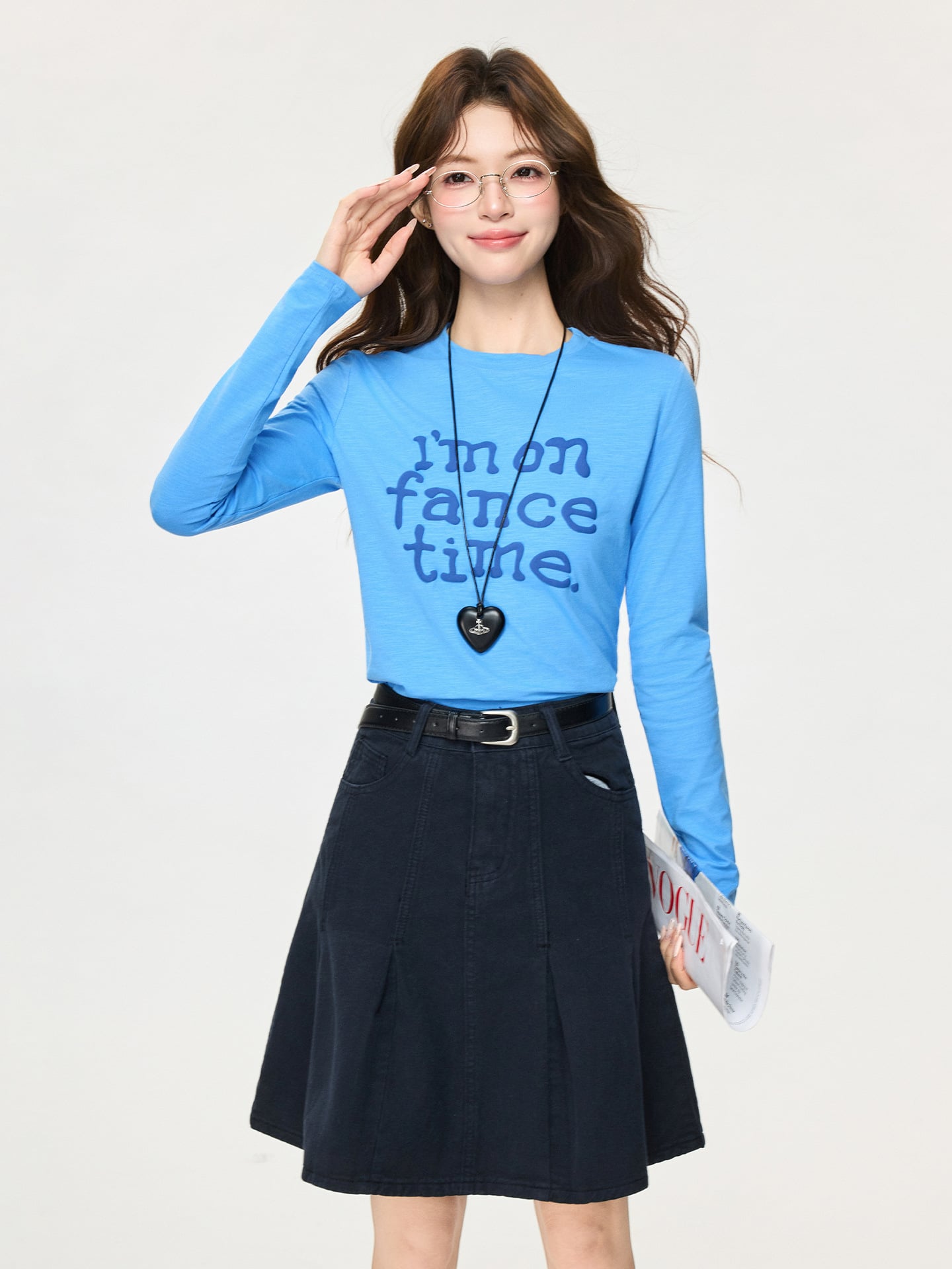 ロンT レディース 長袖 Tシャツ 英字ロゴ プリント カットソー クルーネック トップス カジュアル ファッション きれいめ 丸首 インナー 重ね着 伸縮性 肌触り良い 通学 通勤 普段着 秋服 冬