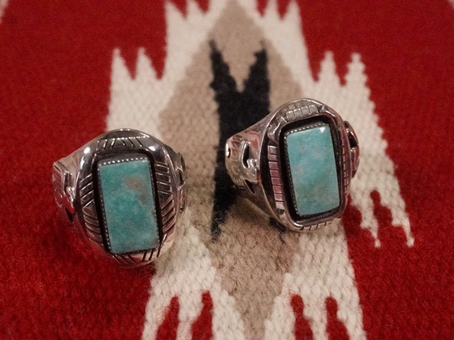 INDIAN JEWELRY : NAVAJO TURQUOISE RING / 北米インディアン 宝飾品 ナバホー 青緑色 輪っか