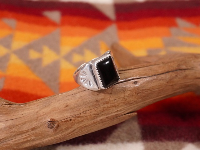 INDIAN JEWELRY : NAVAJO BLACK ONYX RING / インディアン ジュエリー ナバホ ブラックオニキスリング｜CONEY ISLAND
