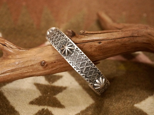 楽天市場】【中古】インディアンジュエリー スタンプワークバングル