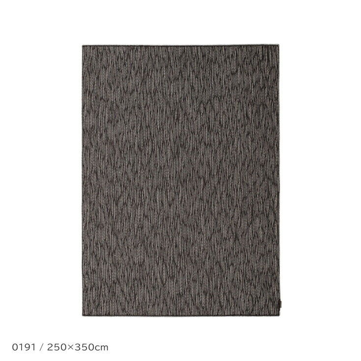 Kvadrat（クヴァドラ） / Braid 2（金モール） / 20120（250cm×350珊） / 引っ敷き
