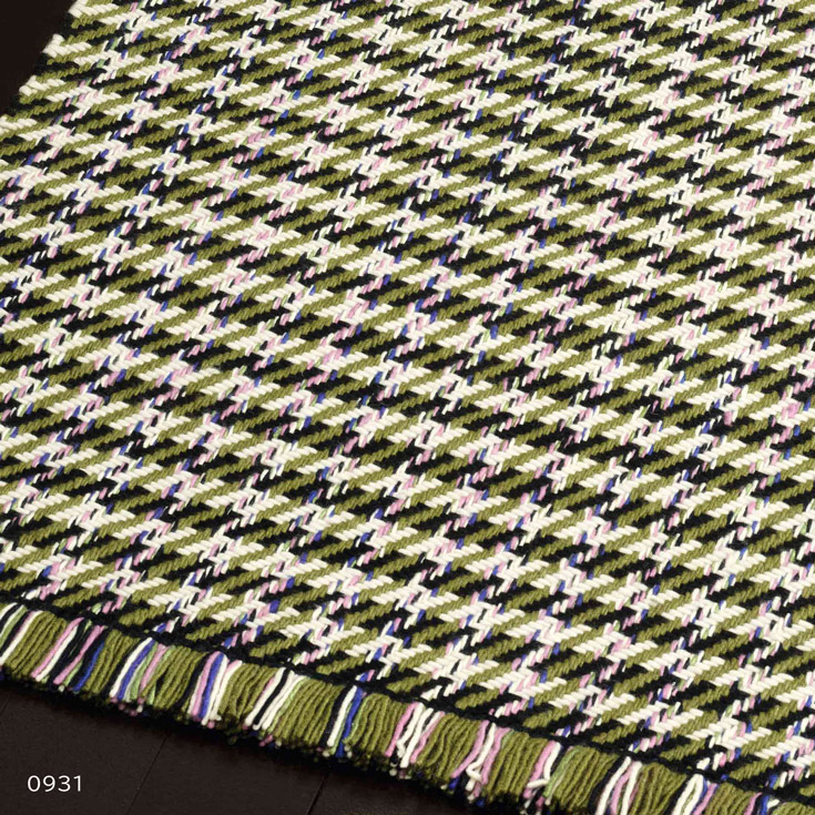 Kvadrat（クヴァドラ） / Dashes（ダッシュス） / 20135（200cm×300珊） / 引っ敷き