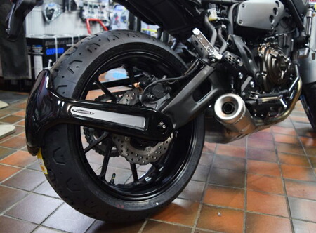 ヤマハ純正　XSR700 フラットシート　ワイズギア ヤマハ「XSR700」の純正アクセサリーパーツ情報｜ワイズギア製品