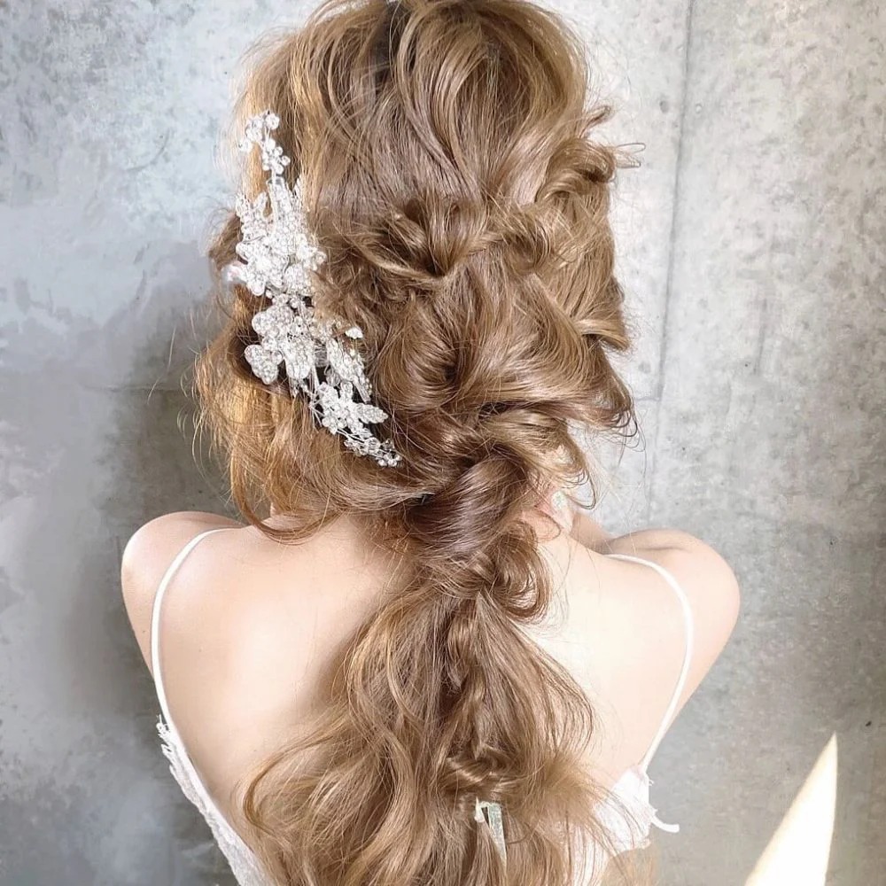 【ウェディング ブライダル 花嫁 ヘッドアクセ】【ヘッドドレス】Jewelflowerヘッドドレス【結婚式 アクセサリー ヘッドコサージュ】【前撮り 披露宴 二次会 ブライダルアクセサリー】