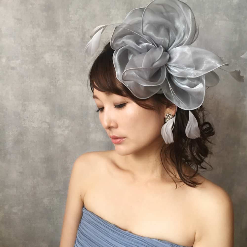 【ウェディング ブライダル 花嫁 ヘッドアクセ】【ヘッドドレス】grayflowerヘッドアクセサリー/トーク帽/ブライダルアクセサリー【結婚式 アクセサリー ヘッドコサージュ】【前撮り 披露宴 二次会 ブライダルアクセサリー】
