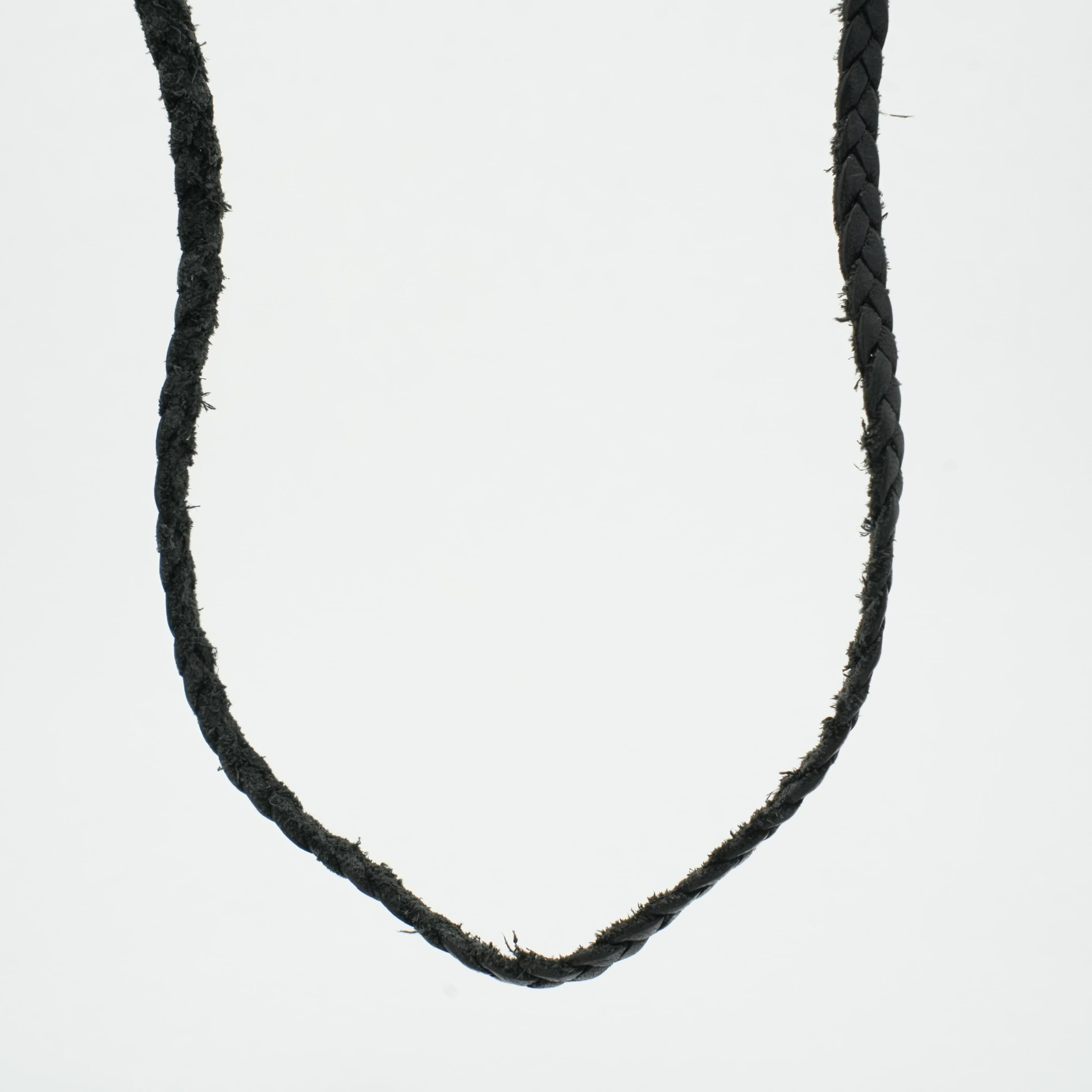 楽天市場】CHROME HEARTS TINY LEATHER BRAID W/SPIKE BOLO TIPS