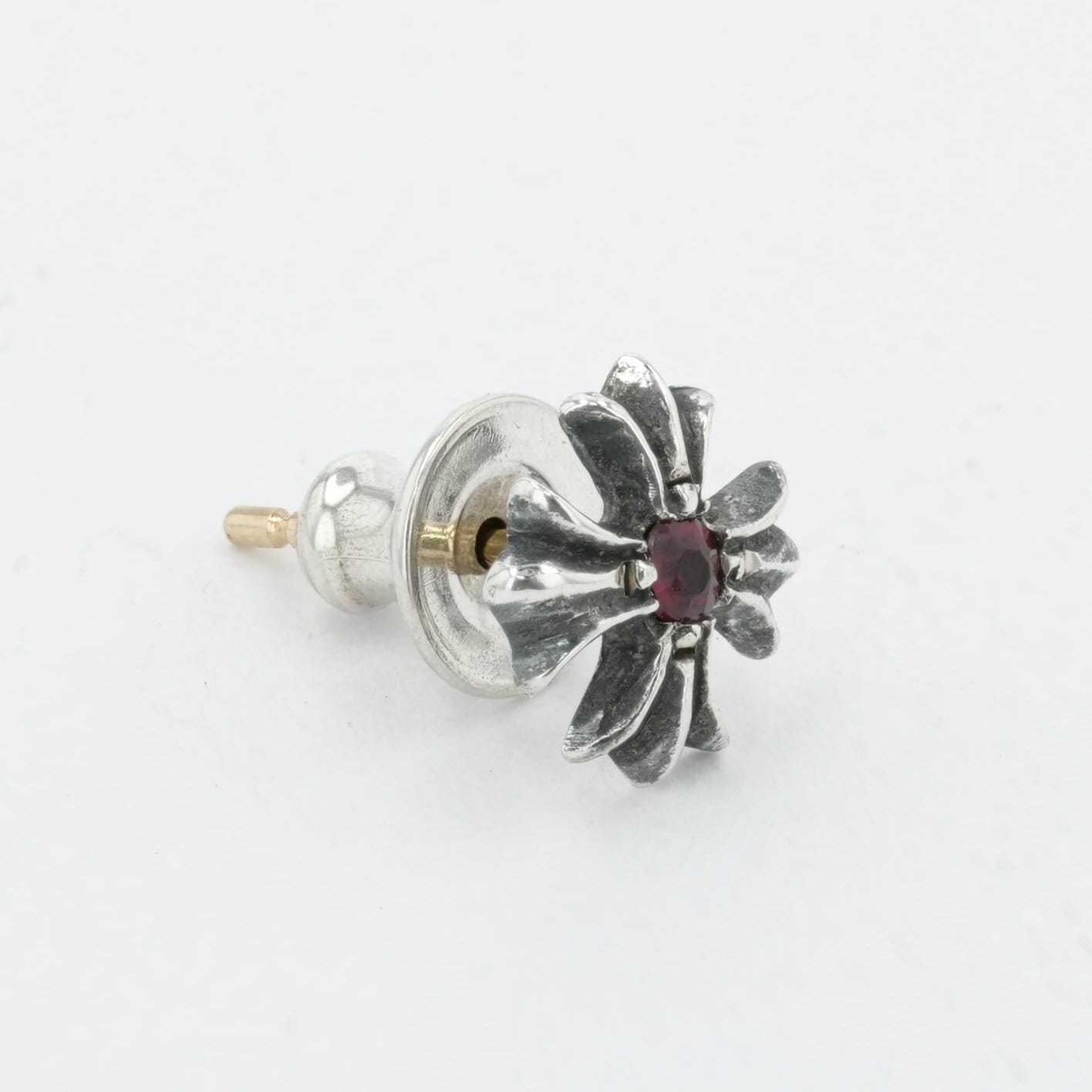 クロムハーツ(chrome hearts) CHプラススタッド RB CH PLUS STUD 【しろがね色ピアス ルビー】 中古