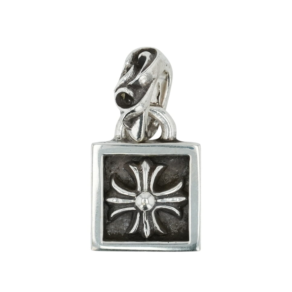 クロムハーツ(chrome hearts) フレームドCHつけ加える FRAMED CH PLUS 【しろがね色首飾りとっ始め 引きつける】しろがね色925 メンズ レディース 一般受け 定め事品 中古