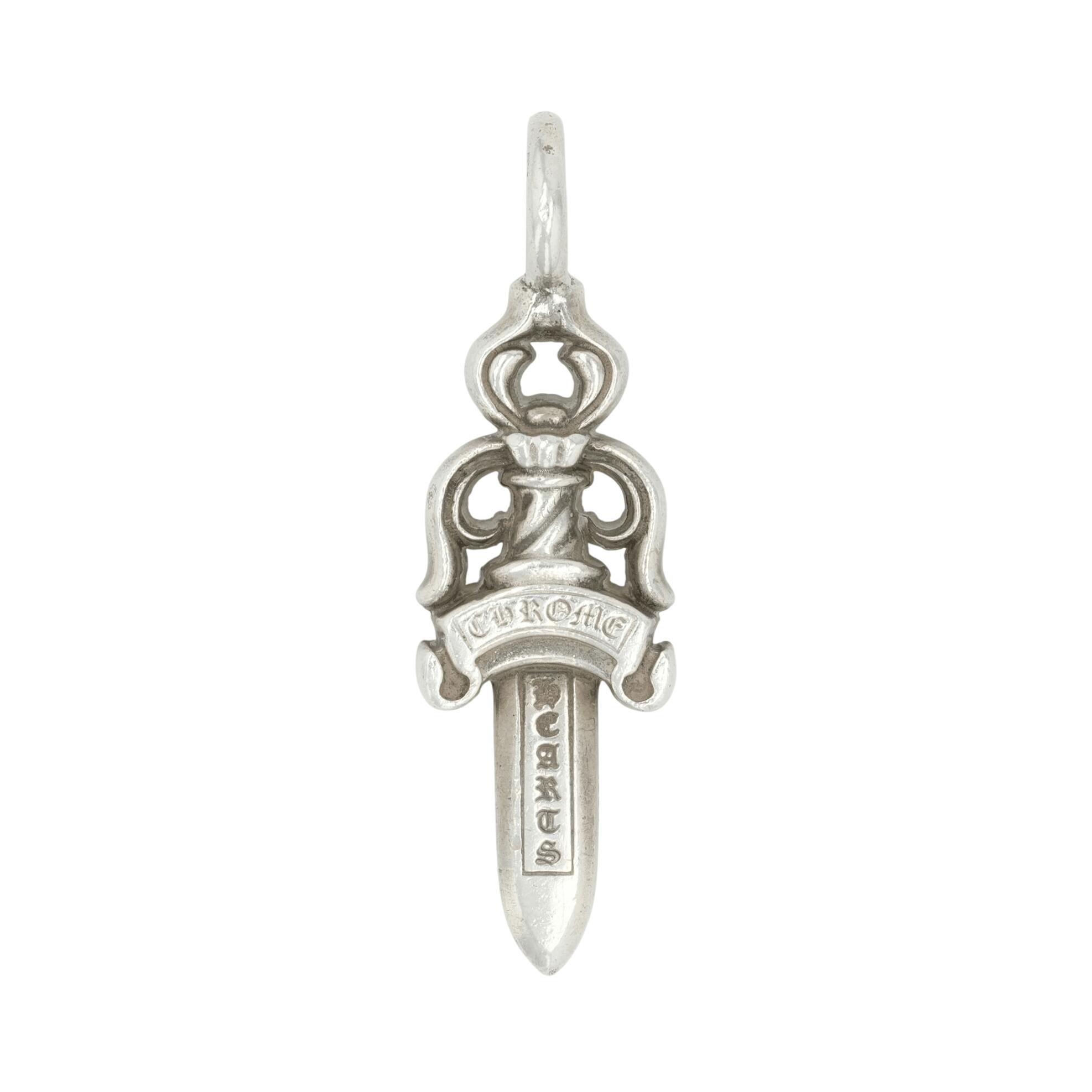 クロムハーツ(chrome hearts) ダブルダガー DOUBLE DAGGER 【しろがね色首飾りいの一番 シャンデリヤ】 佩び物 しろがね色925 メンズ レディース 一般受け 置き目品 中古