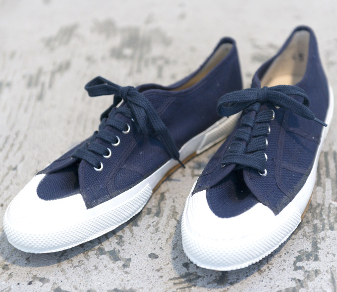 italian canvas sneakers