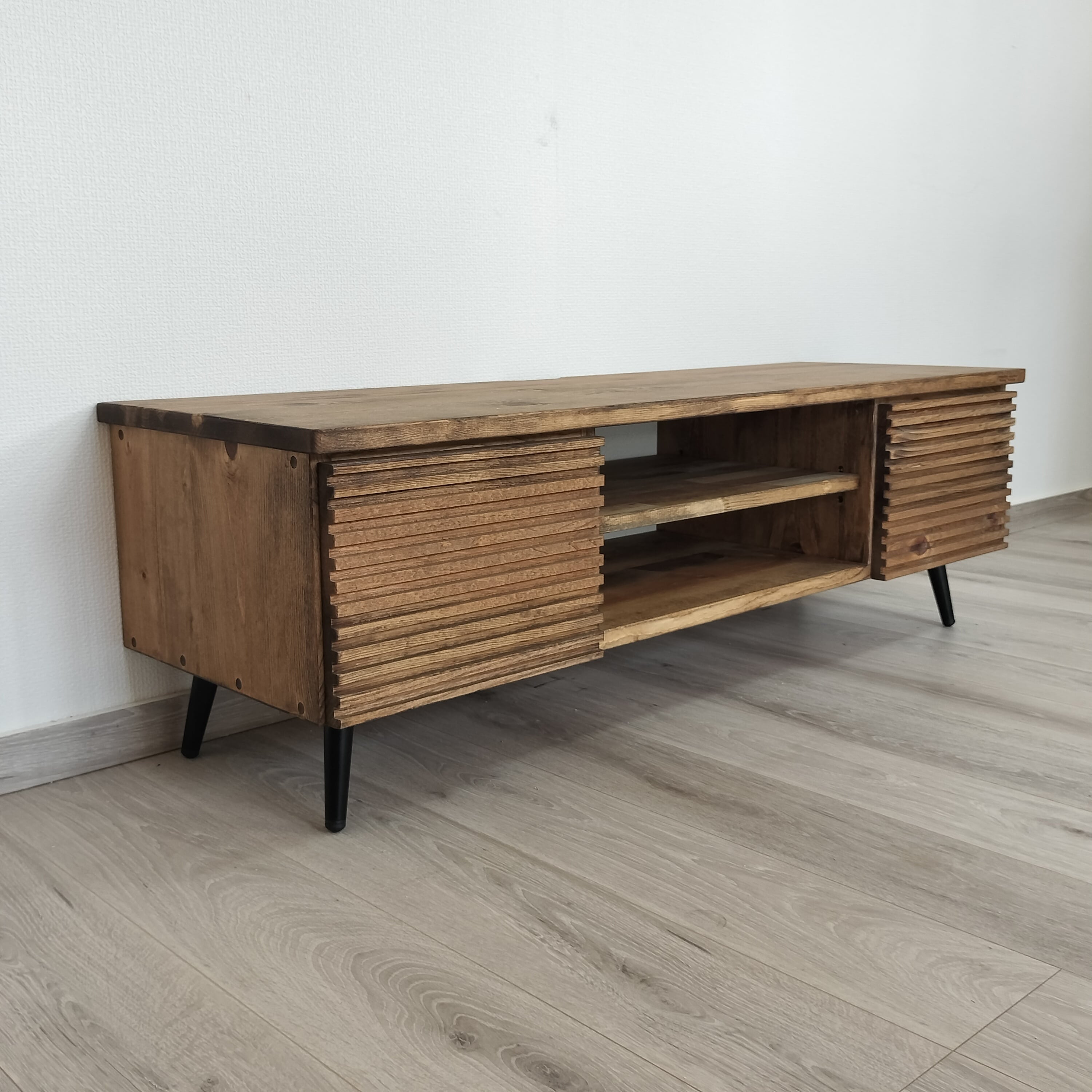 テレビ受像機猪牙２drower TV cabinet テレビ受像機台 生まれながら木 アイアンローボード 精神的な統合不必要 ＴＶゲーム盤