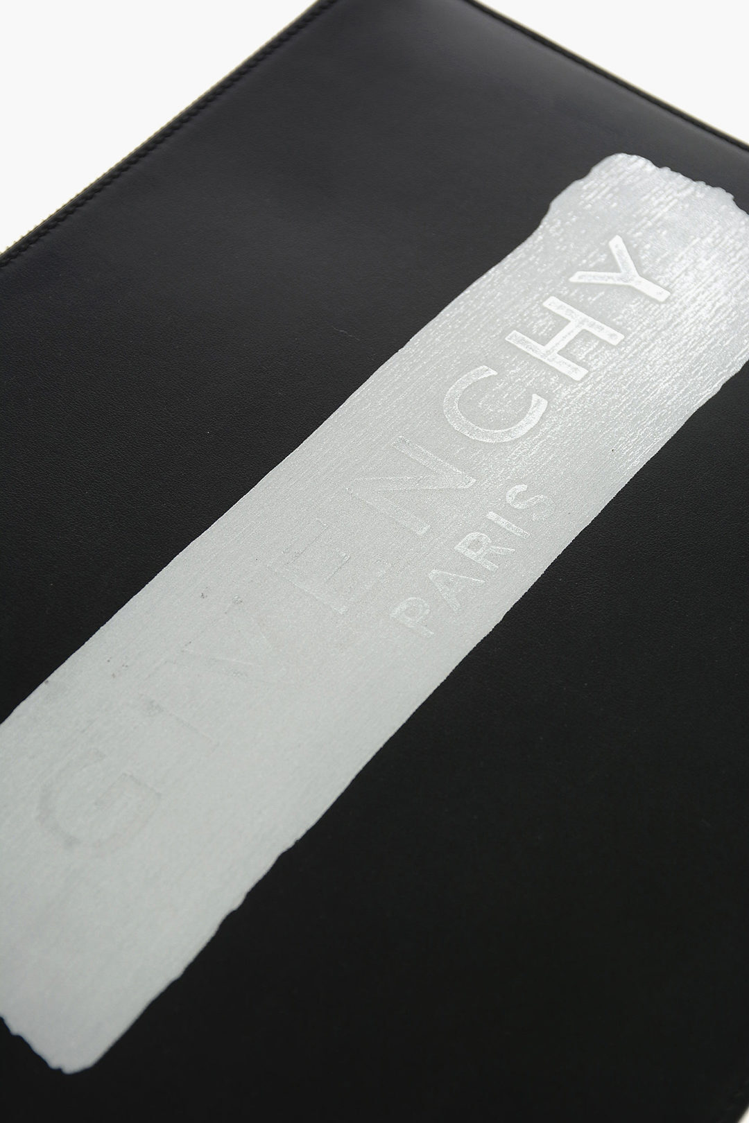 GIVENCHYジバンシィBlackクラッチバッグBK600JK136008メンズLEATHERPOUCHWITHZIPCLOSURE【関税・送料無料】【ラッピング無料】dk