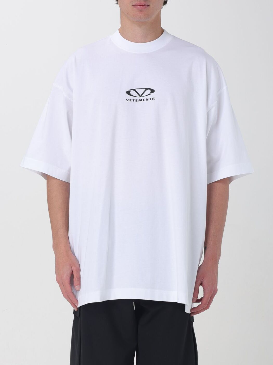 VETEMENTS ヴェトモン オープンバックTカレンダー白ホワイト XS VETEMENTS ヴェトモン オープンバックTカレンダー白ホワイト XS