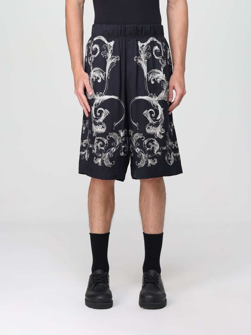 楽天市場】ヴェルサーチジーンズクチュール VERSACE JEANS