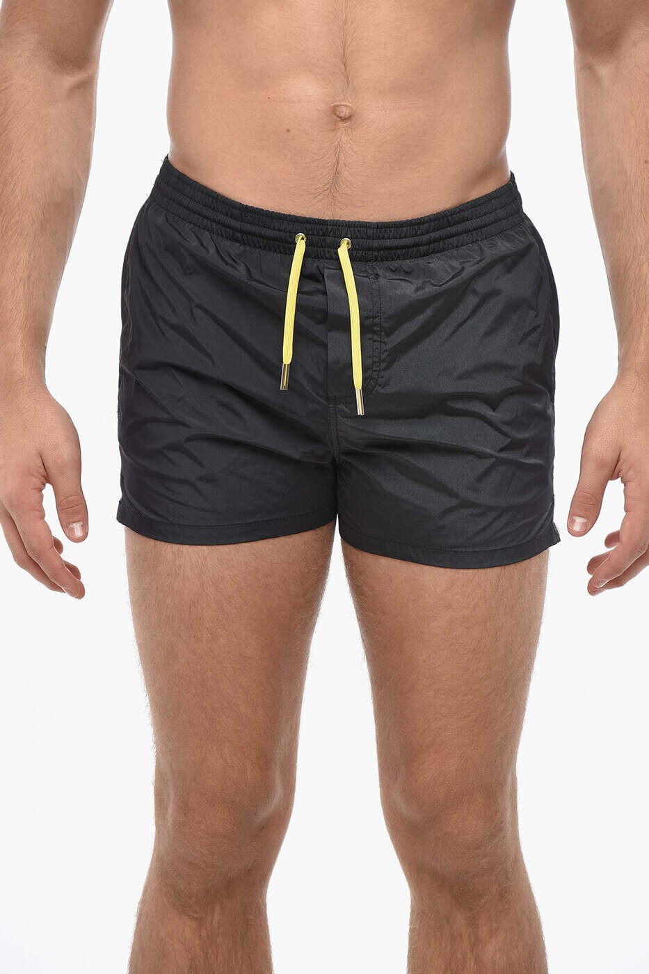 ディースクエアード DSQUARED2 水泳着 スイムウェア メンズ 黒いこと Swimwear S82D7B64 SJ5330 010 関税 貨物輸送無料 dk