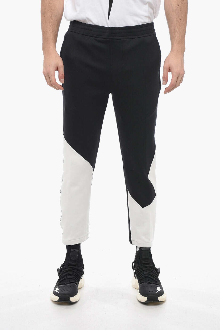 ニール バレット NEIL BARRETT ズボン パンツ メンズ ブラック Trousers PBJP057H U509C 3567 関税 送料無料 dk｜BRANDSHOP「il Tesoro」