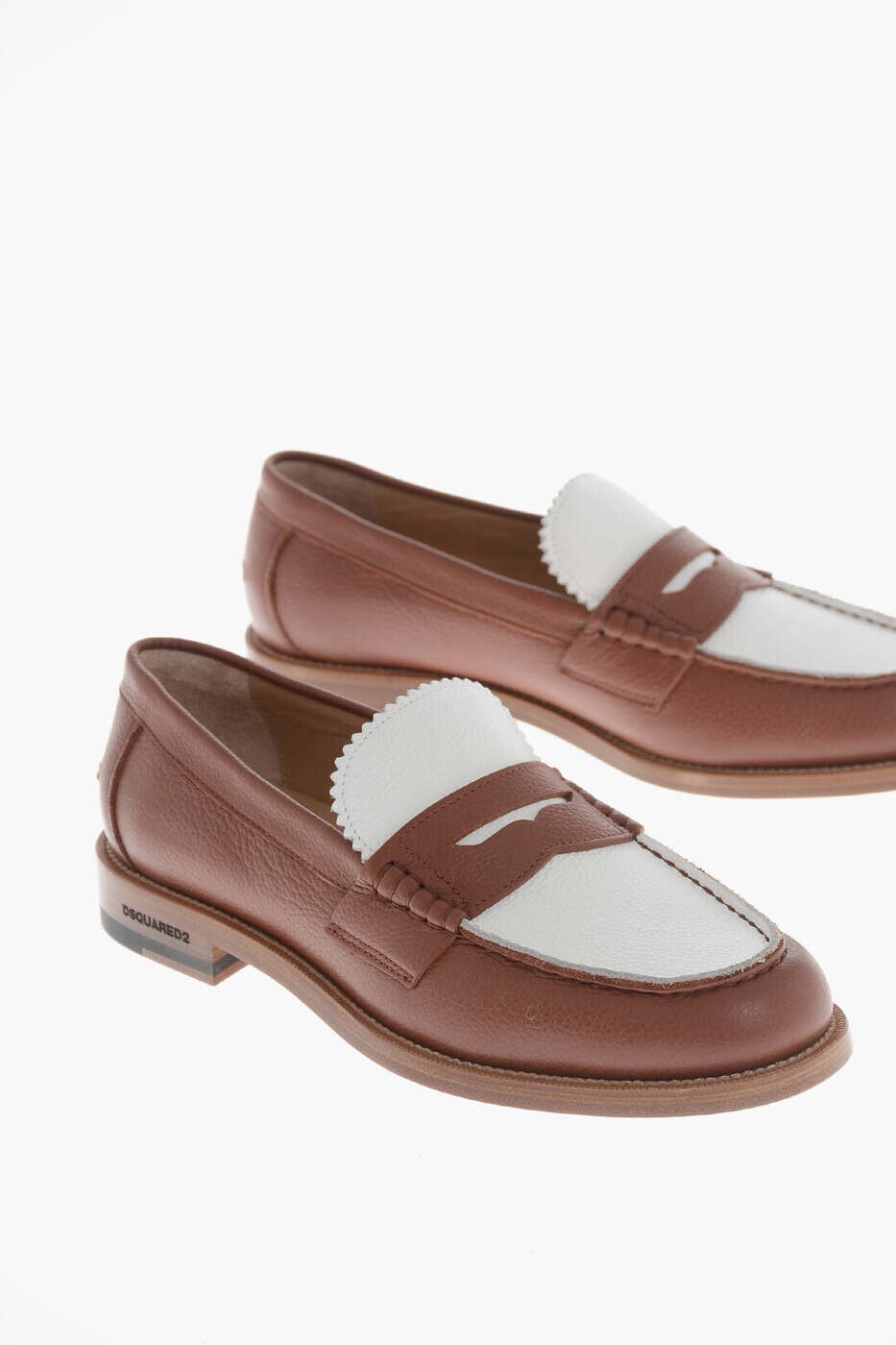 ディースクエアード DSQUARED2 置き目毛皮 メンズ 白いこと Loafers LOM0034 25102624 M2925 関税 貨物輸送無料 dk