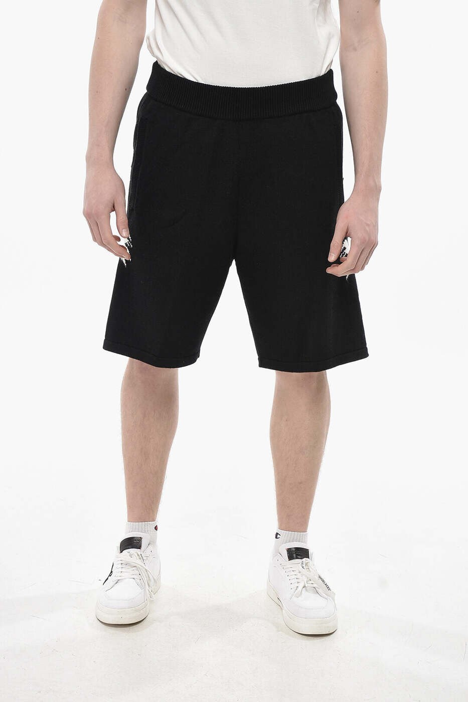 パーム エンジェルス PALM ANGELS ショーツ メンズ ブラック Shorts PMHM012S25KNI0021003 関税 送料無料 dk｜BRANDSHOP「il Tesoro」