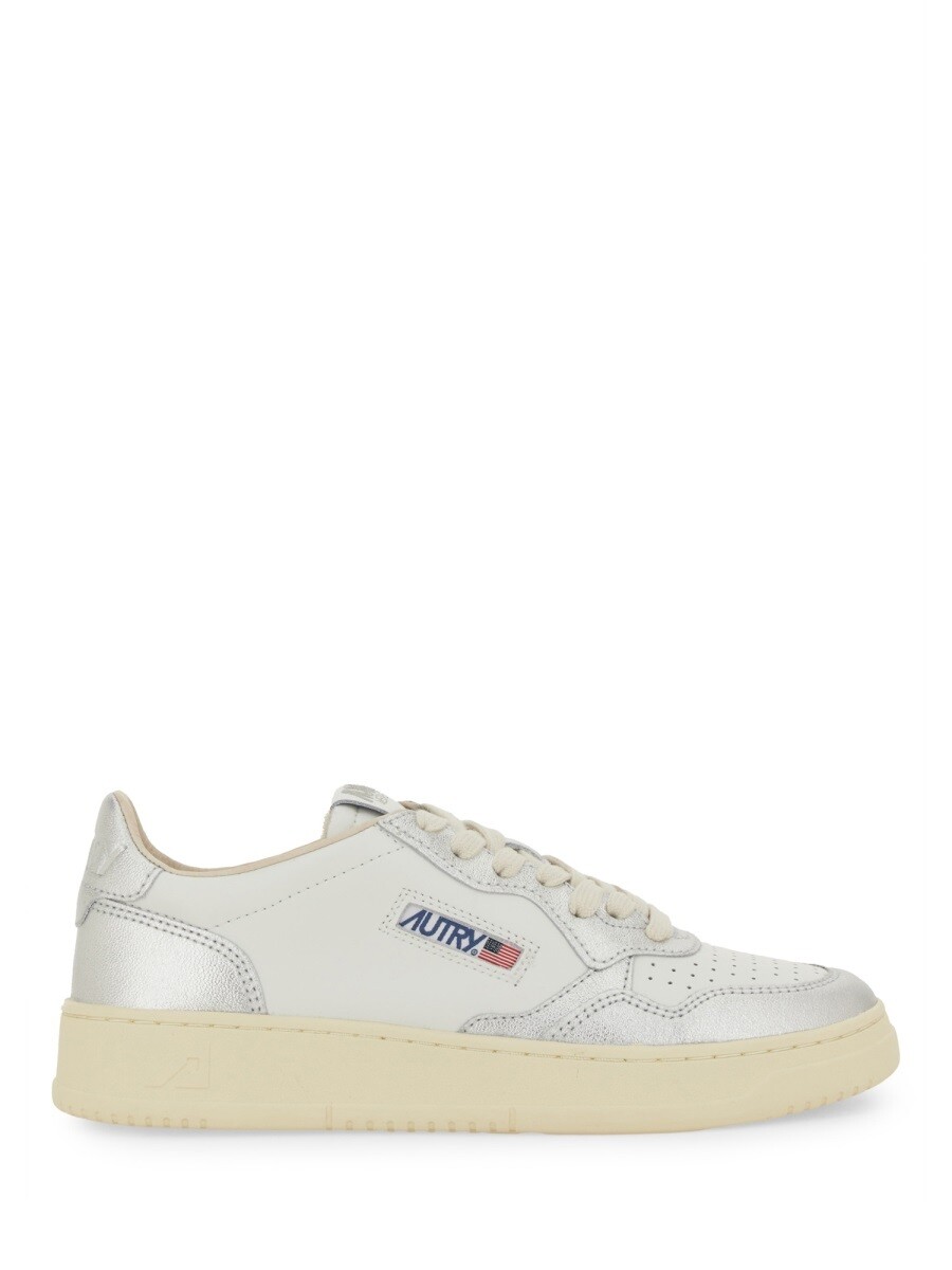 AUTRY スニーカー レディース しろがね色 Sneakers 376232 関税 貨物輸送無料 2025AW el