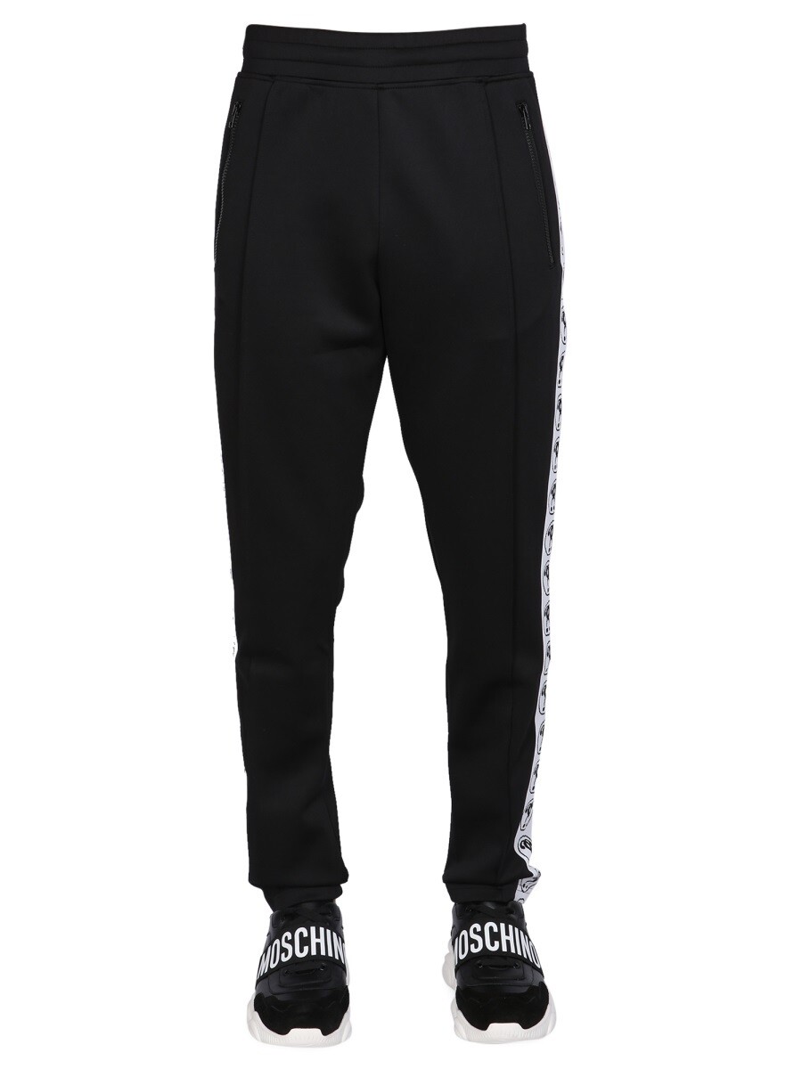モスキーノ MOSCHINO 貨物自動車背広 セットアップ メンズ 黒いこと TRACK SUITS 254590 関税 貨物輸送無料 2022AW el