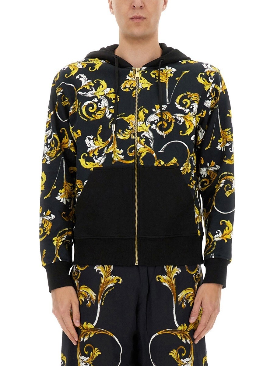 ヴェルサーチ ジーンズ クチュール VERSACE JEANS COUTURE スウェットシャツ トレーナー メンズ ブラック Sweatshirts 354620 関税 送料無料 2025SS el|BRANDSHOP「il Tesoro」