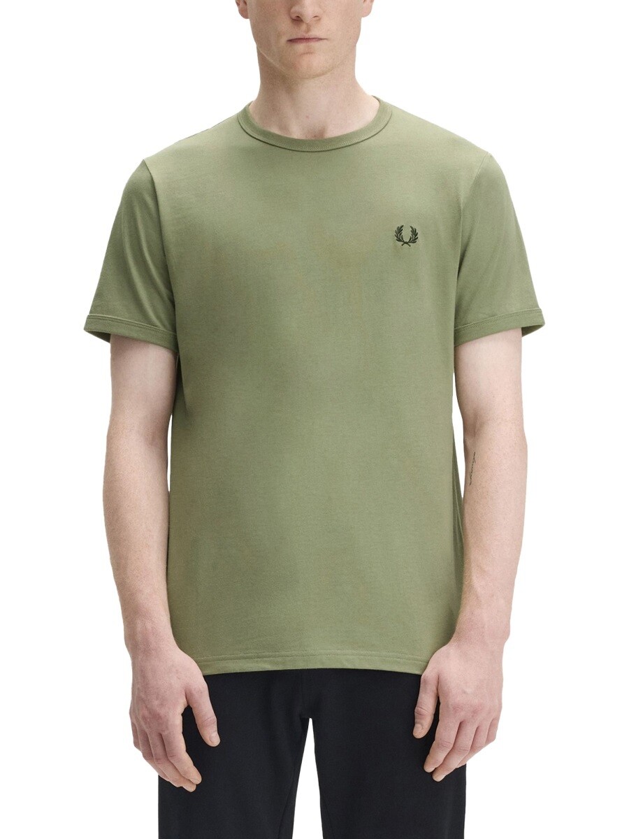 フレッド ペリー FRED PERRY Tシャツ メンズ グリーン T-shirts 374399 関税 送料無料 2025SS el
